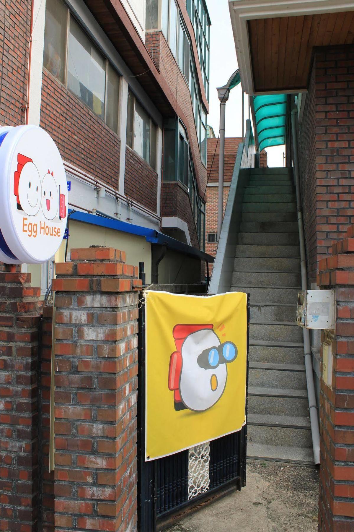 Egghouse Hotell Chuncheon Exteriör bild